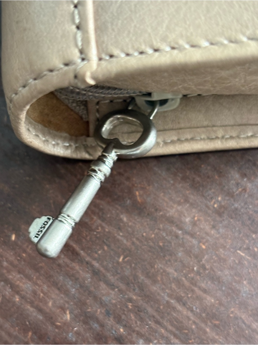 Fossil Watch Case - Picture 3 of 5